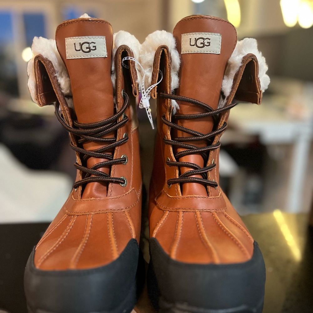 UGG Chestnut and Black Snow Boots